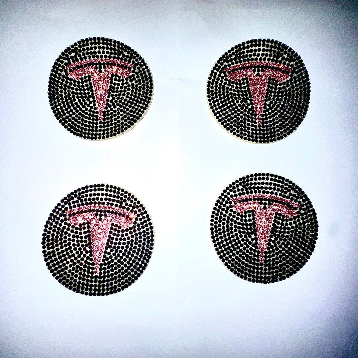 Spigen Tesla Model 3 Highland 2024 Anteriore Logo Emblema Cover per Auto, Emblema Adesivo Accessori per lo Styling - Fibra di Carbonio