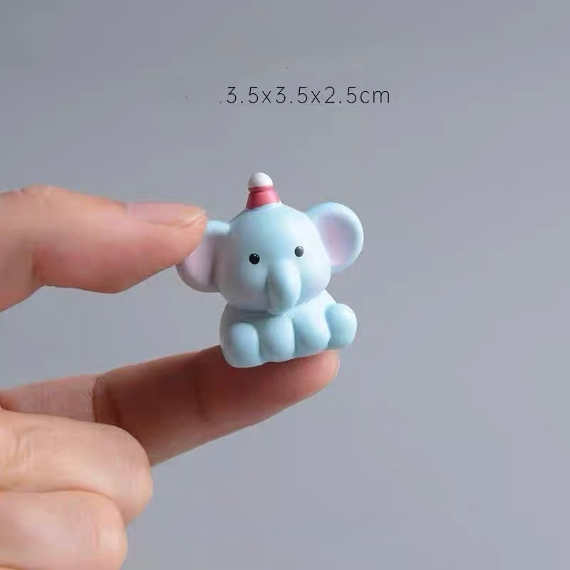 6-Piece Cute Elephant Car Dashboard Ornament Set – Mini Resin Cartoon Figurines
