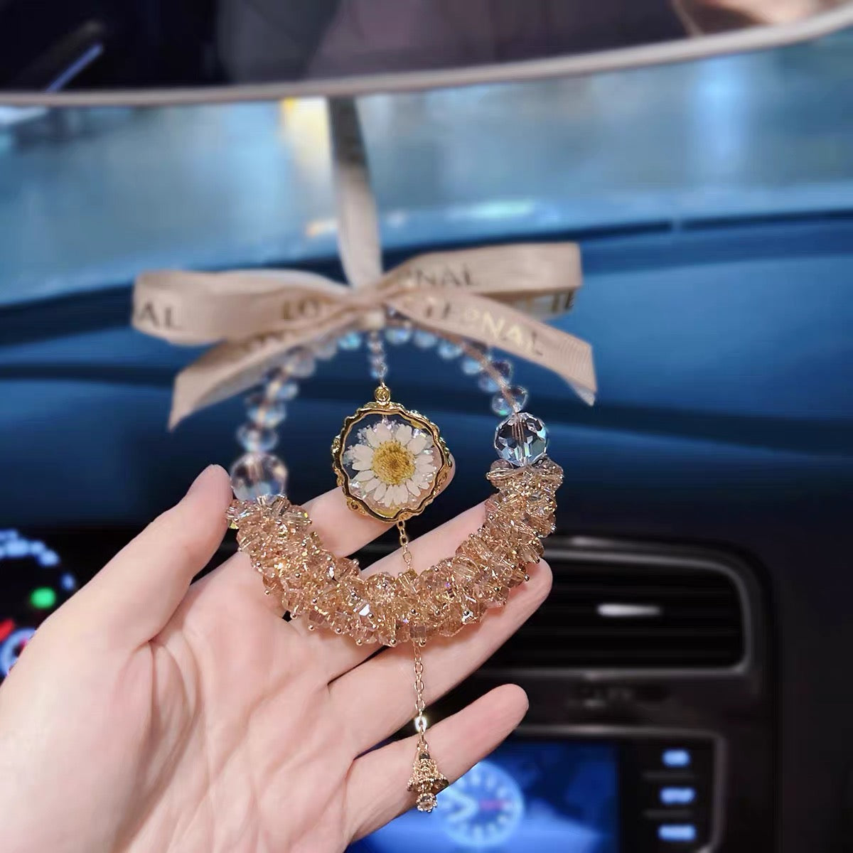Handmade Real Daisy Crystal Car Hanging Ornament - Luxury Rearview Mirror Pendant