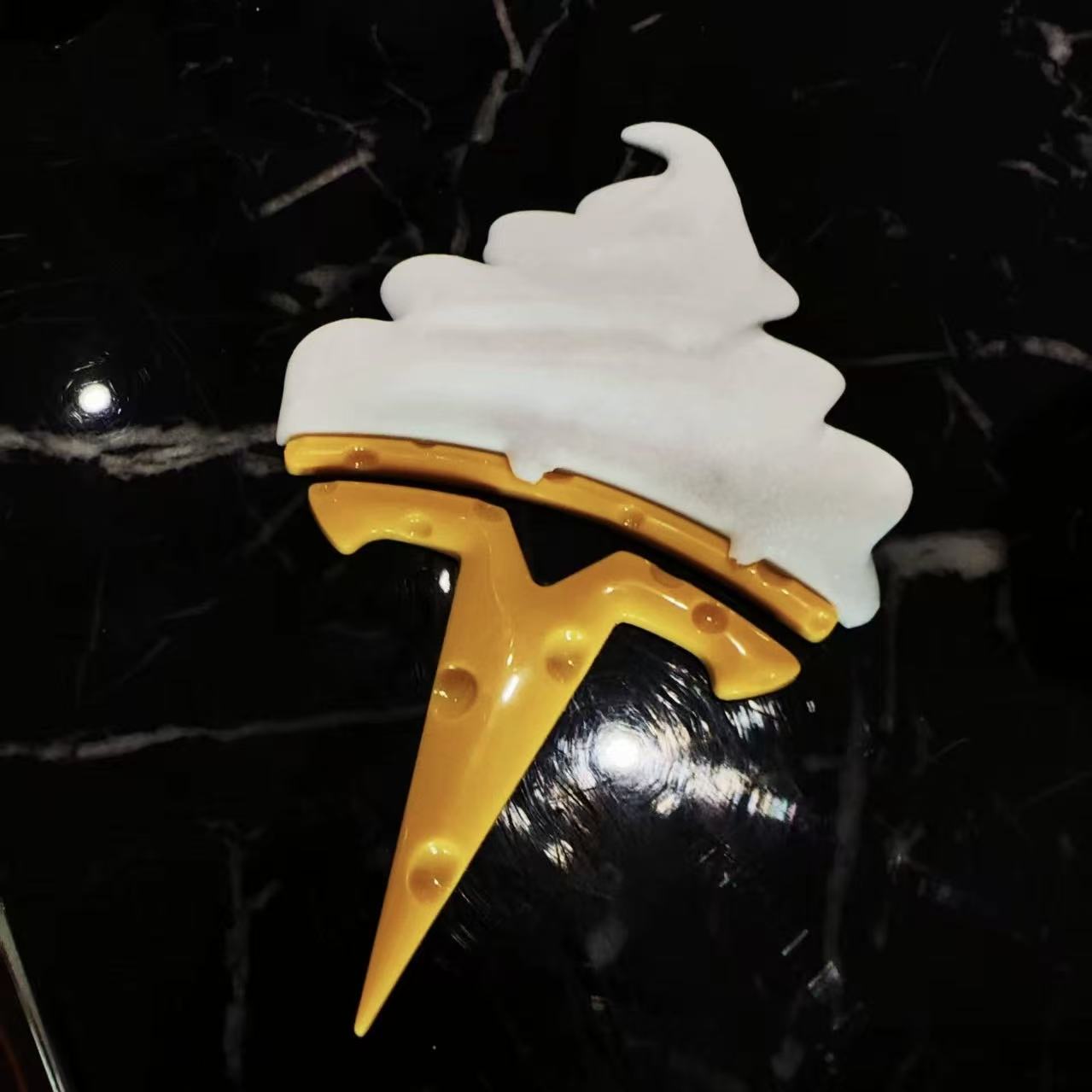 Tesla Model 3/Y Logo Overlay: Yellow Cheese & White Ice Cream Design