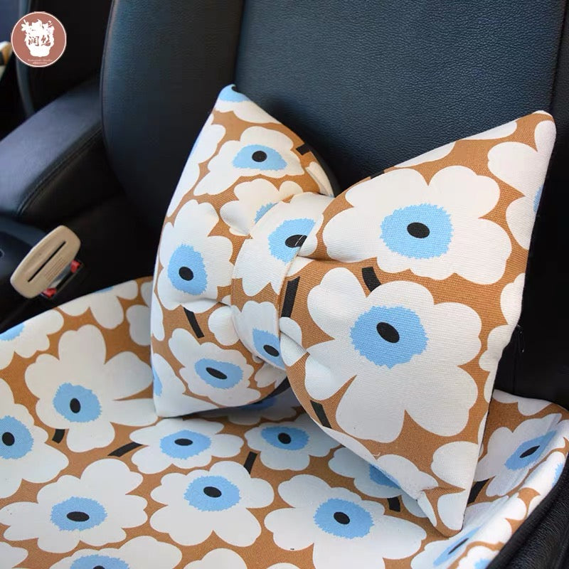 Scandinavian Floral Car Accessories Set